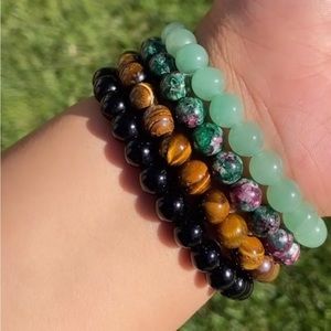 Crystal Bracelets….black onyx, tigers eye, anyolite & green aventurine!